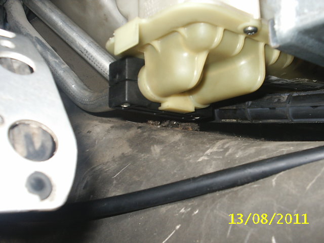 S2010001.JPG